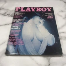 Playboy 1982 November + Centerfold / Inserts + Clear Protector (VINTAGE)