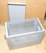 Gehäuse Leergehäuse Stahlblech verschiedene Größen zum Teil mit Front Deckel