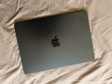 Apple MacBook Air Mc8k4d/A, 13,6 Zoll, M3, 16 GB RAM, 256 GB SSD