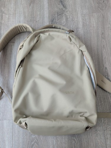 Urth Backpack
