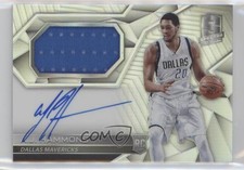 2016-17 Panini Spectra Rookie Jersey Auto /300 AJ Hammons #108 Auto 0a3