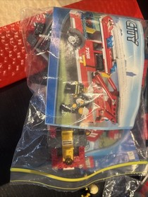 lego city fire Station And Helicopter (7208) (7206)