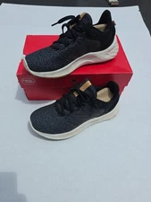 New Balance Fresh Foam Roav V2 MROAVLK2 Mens 8.5D Running Sneaker Black Sea Salt