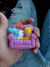 1995 Taco Bell Nacho and Dog Pull and Go Purple Couch Toy