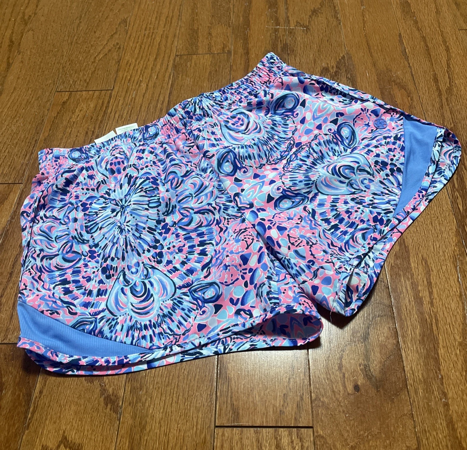 Lilly Pulitzer Luxletic Ocean Trail Running Shorts Call My Shell Phone Size XXS