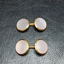 Vintage BERRY Set Of 4 Buttons 1/20 12k GF Mother Of Pearl. 10177