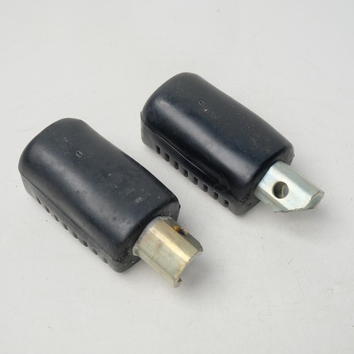 Kawasaki KE100 KE125 KE175 MC1 G4 G5 F7 F9 F11 Footrest Peg Bar Pair L/R Genuine - Picture 6 of 7