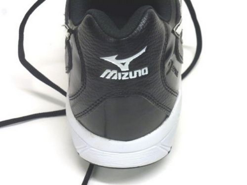 WMN'S MIZUNO 9 SPIKE SWIFT LOW METAL SOFTBALL CLEATS BLACK & WHITE SZ 5 (1R1) - Picture 6 of 6
