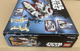 LEGO Star Wars 75182 Republic Fighter Tank 4 Minifigures 305 Pieces New & Sealed