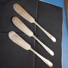 Vtg WM Rogers Original Rogers SilverPlate Silverware 3 Pieces-used Butter Knives