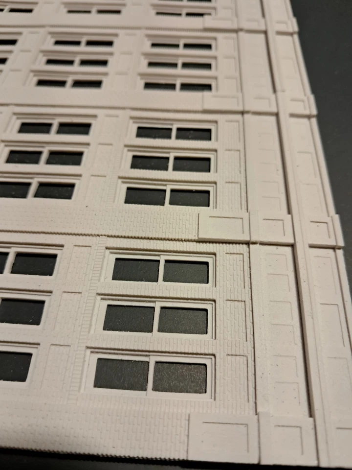 HO SCALE MODEL RESIN BUILDING FRONT WALL/ FLATS / SCRATCH KIT PART B STOCK - Image 4 of 4