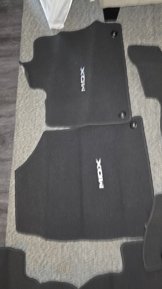 Alfombrillas Acura MDX (modelo 2019) - originales OEM - paquete abierto pero nunca usadas Foto 2 de 4