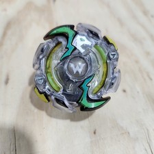 Beyblade Burst Evolution Rip Fire Wyvron W2 Green RARE Lights Up