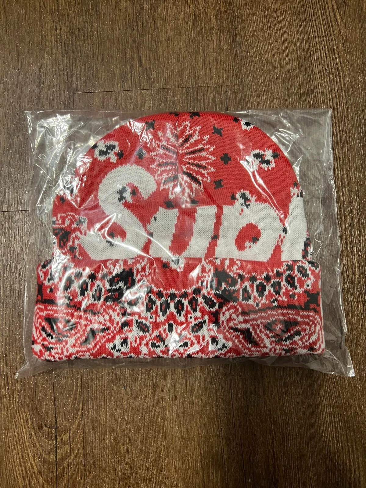 Bonnet Supreme Bandana Big Logo FW 2024 (semaine 16) rouge neuf DS ENVOI RAPIDE