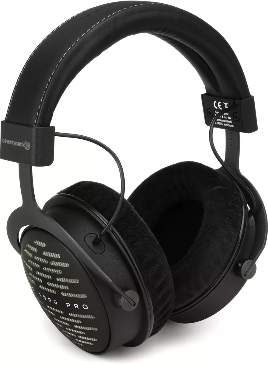 Open back outlet design headphones