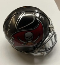 Lavonte David Signed Riddell Tampa Bay Buccaneers Speed Mini Football Helmet