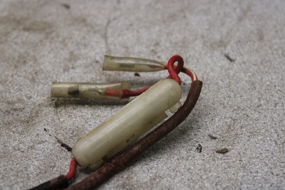 1972 Honda CL175 Scrambler FUSE BOX FUSEBOX A15-1686.PI - Image 2 of 4