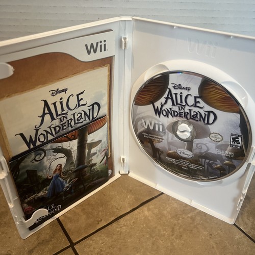 Alice nel Paese delle Meraviglie Gioco Nintendo Wii 2010 in Custodia Originale No Manuale Classificato E - Foto 6 di 6