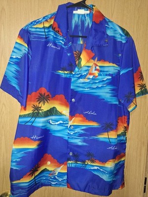 Akamai Wear Mens Size L Hawaiian Shirt Short Sleeve Button Up Tropical