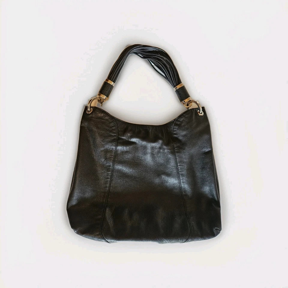 Bolso Hobo Colección Michael Kors Tonne Negro Plata Estampado Pitón Excelente Estado. Foto 2 de 4