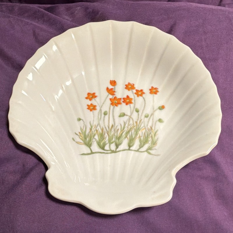 Takahashi Ceramic Candy Dish Shell Shape Floral White/Orange/Green Glossy 94103