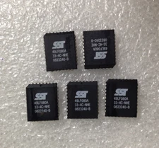 Lot of 5 SST  IC 49LF080A 33-4C-NHE 32PLCC FLASH 8MBIT 33MHZ Microchip