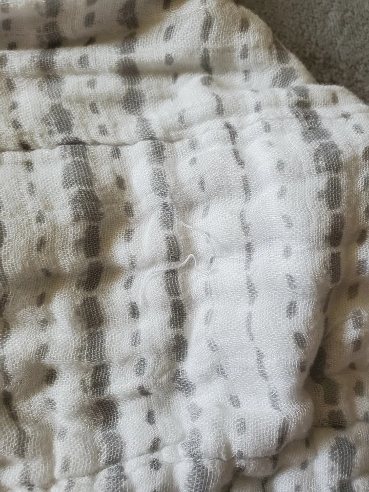 Aden + Anais Bamboo Viscose Baby Shibori Lovey Security Blanket White Gray 26x26 - Image 3 of 4