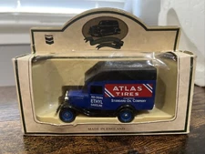 Chevron Standard Oil Company Atlas Tires Distribution Die-Cast Metal Truck