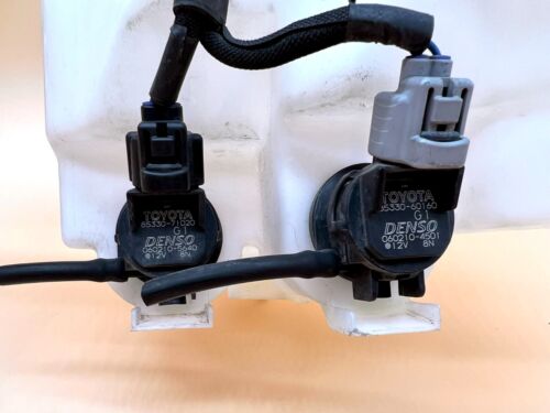 Genuine Toyota Prius 1.8 2009 ~ 2015 Windscreen Windshield Washer Bottle & Pumps - Picture 4 of 10