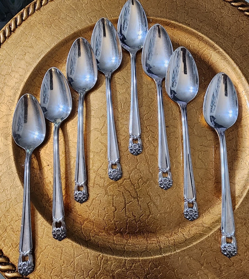 1847 Rogers ETERNALY YOURS cucharaditas postre plato de plata * Juego de 8 Foto 2 de 4