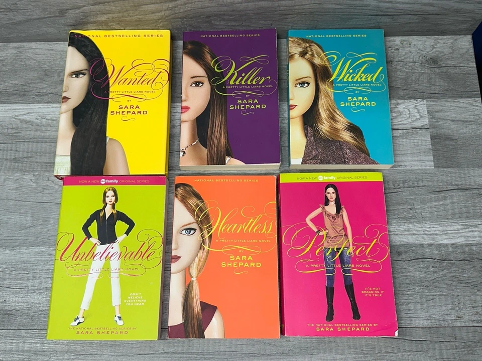 Pretty Little Liars Lot of 5 Paperback 1 Hardback Series by Sara Shepard — 第 2/4 张图片