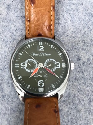 Coco Milano Uhr WATERRESISTANT 10 BAR Edelstahl / Khaki wie neu