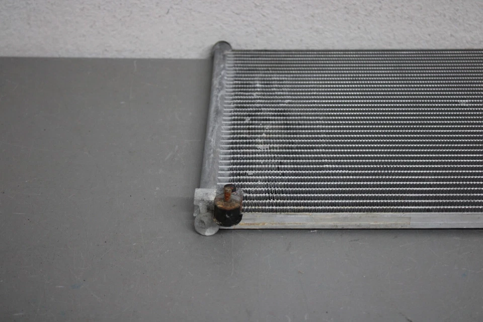 1999 DAEWOO LANOS FRONT A/C CONDENSER - Image 4 of 4