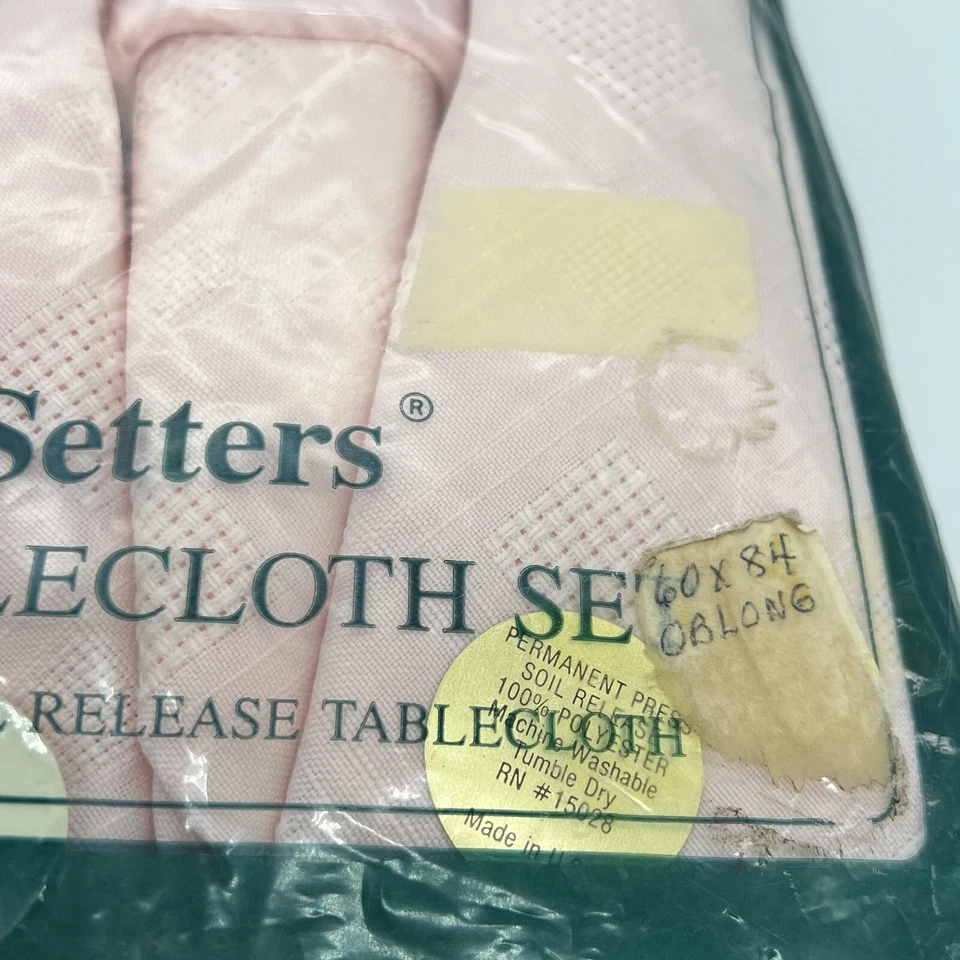 Vtg Bardwil Linens Pink Tablecloth 4 Napkins & Rings 60" x 84" Oblong NIB - Image 3 of 4