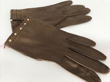 Vintage brown soft leather with gold studs wrist length gloves size marked M