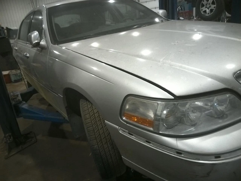 Cinturón de seguridad banco delantero asiento 40/20/40 compatible con 02-04 Lincoln & Town Car 116839 Foto 3 de 4