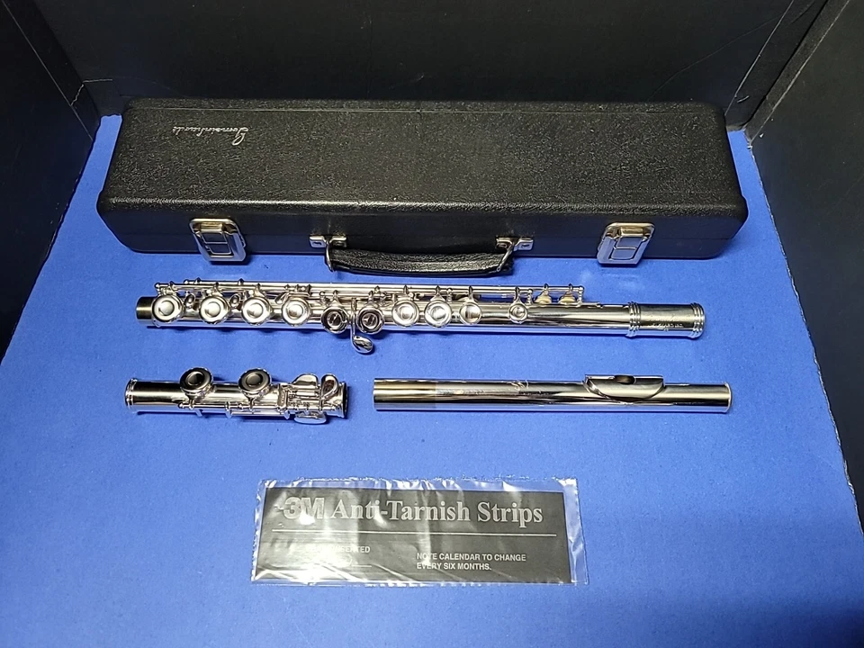 Flauta de plata Gemeinhardt Elkhart M2, con estuche - revisada y limpiada por ultrasonidos Foto 2 de 4