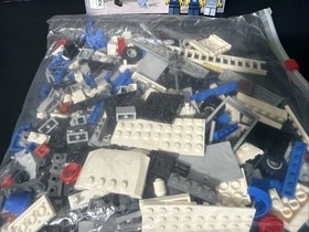 LEGO - The LEGO Movie, 2 in 1: The Flying Flusher (70811)