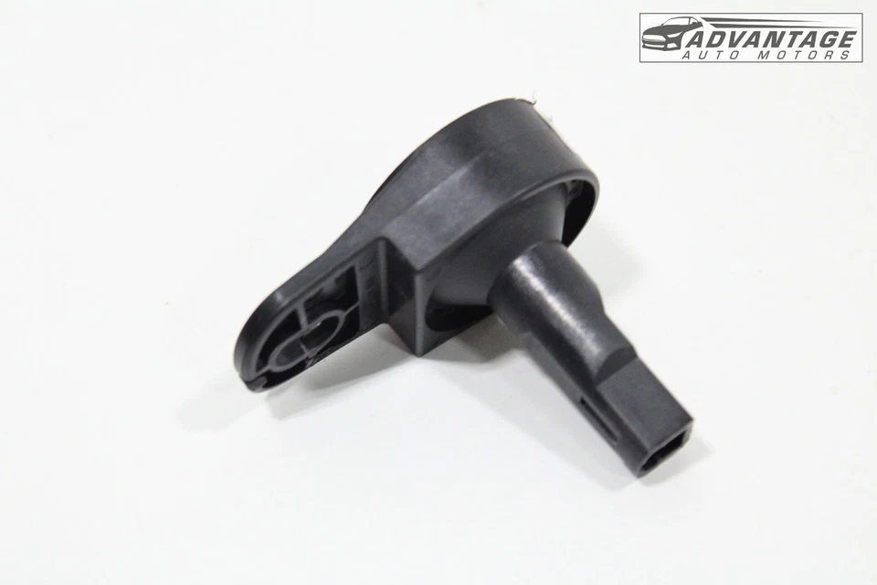 2001-21 JEEP GRAND CHEROKEE DASHBOARD INSTRUMENT PANEL COURTESY LIGHT LAMP - Image 4 of 4