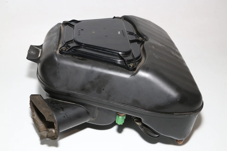 01-07 Suzuki Hayabusa GSX1300R Caja de aire Caja de filtro de admisión de aire 13700-24f04 OEM  Foto 2 de 4