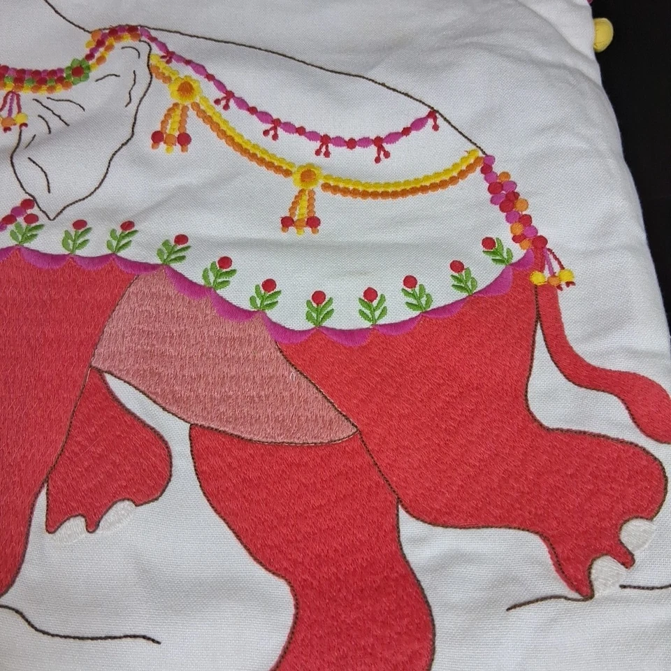 Funda de almohada decorativa bordada rosa elefante Sham Bar III Foto 3 de 4