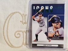 Jose Altuve, Astros, 2022 Panini Absolute Baseball Icons Green Parallel 🇬