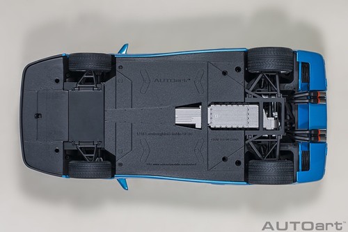 1993 LAMBORGHINI DIABLO SE30 METALLIC BLUE 1:18 COMPOSITE by AUTOart 79156 NEW - Picture 20 of 20