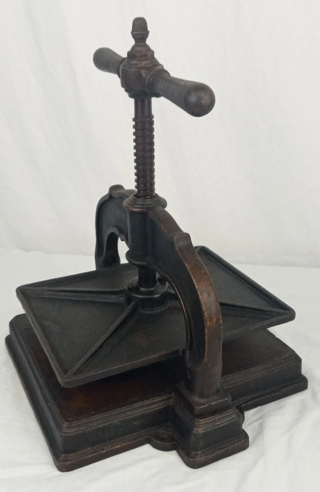 Cast Iron antique  Victorian  Book Press bookBinding & wood stand - Image 3 of 4