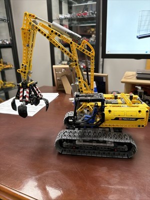LEGO 42006 Technic Excavator Opened And Put Together