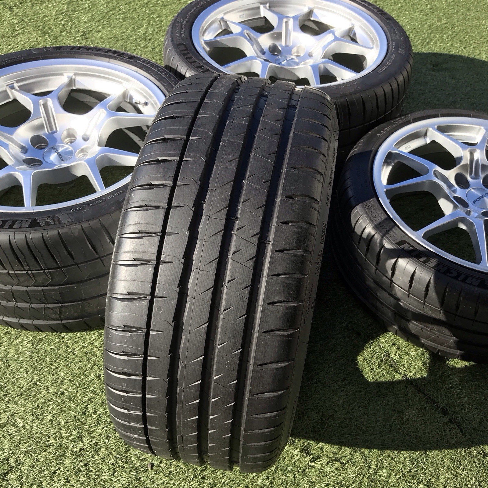 18 19 FORD GT RIMS TIRES OEM GENUINE SET FACTORY WHEELS 4G7V1007DA BBS