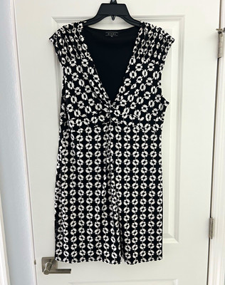 KIARA Black White Geometric Shift Dress V-Neck Sleeveless Knee Length XL