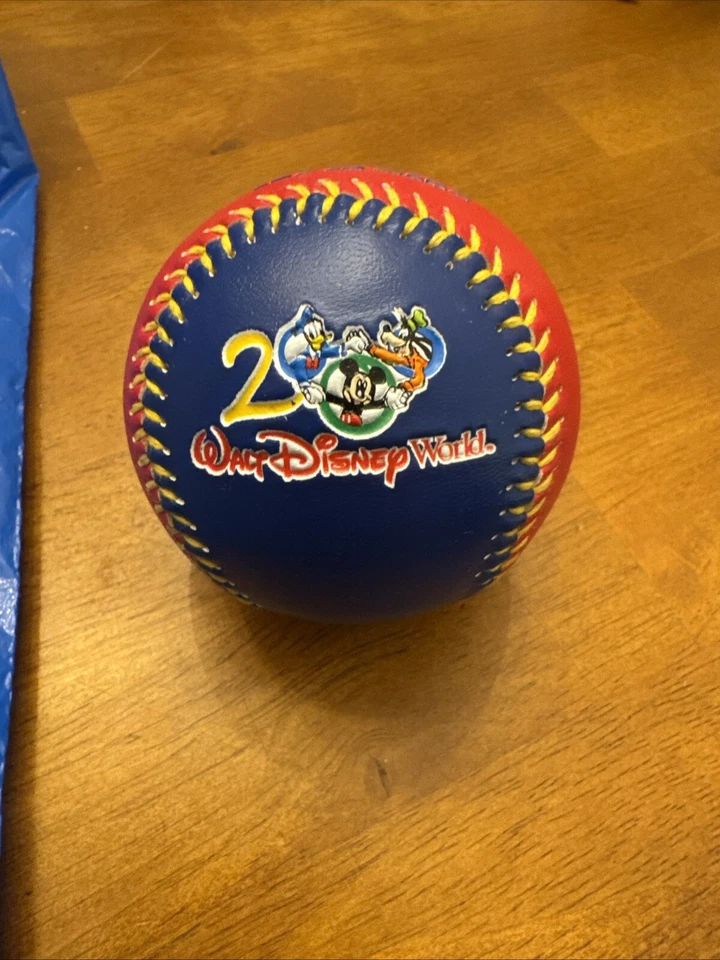 2 BÉISBOL COLECCIONABLES WALT DISNEY WORLD 2000 con bolsa original Foto 2 de 4