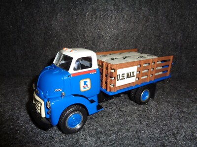 USPS POST OFFICE 1952 GMC FLATBED STAKEBED US MAIL  TRUCK 1ST GEAR 19-1103