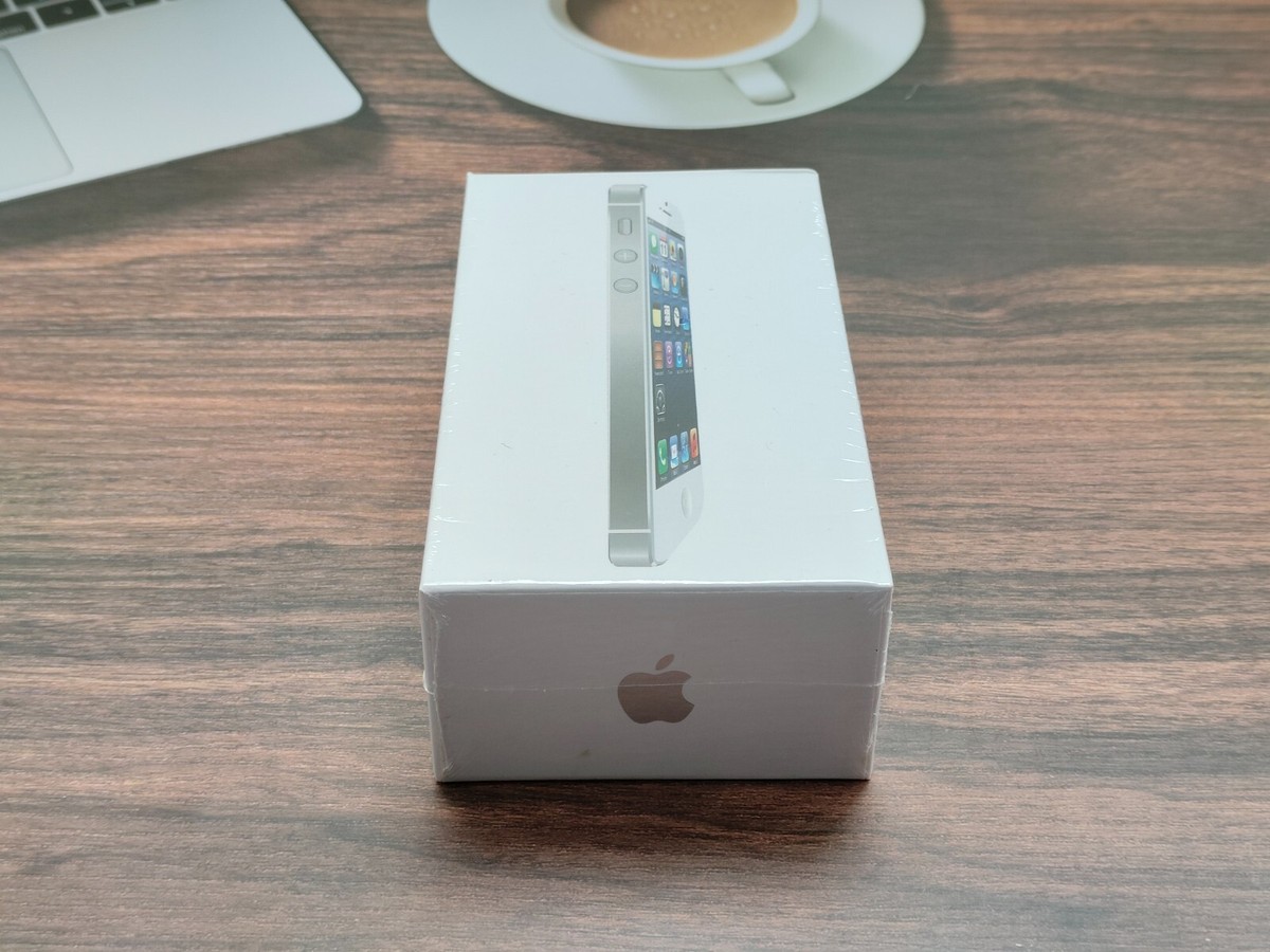 Apple iPhone 5 16/32/64GB Black/White Factory UNLOCKED any carrier